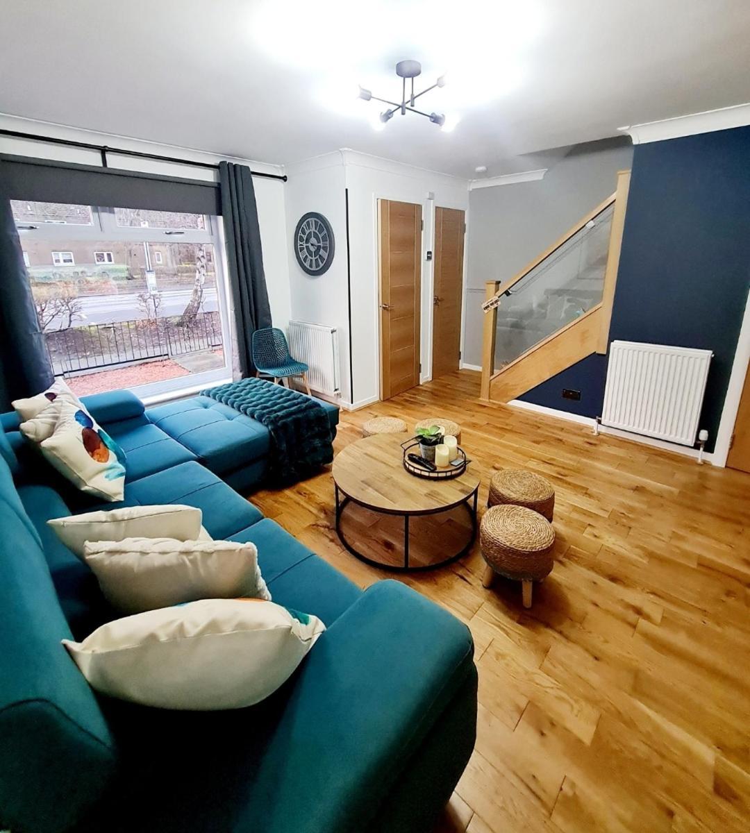 Bright 3Br Walking Distance To Town - Free Parking Appartement Glasgow Buitenkant foto